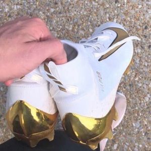 Football cleats size 11.5 worn once